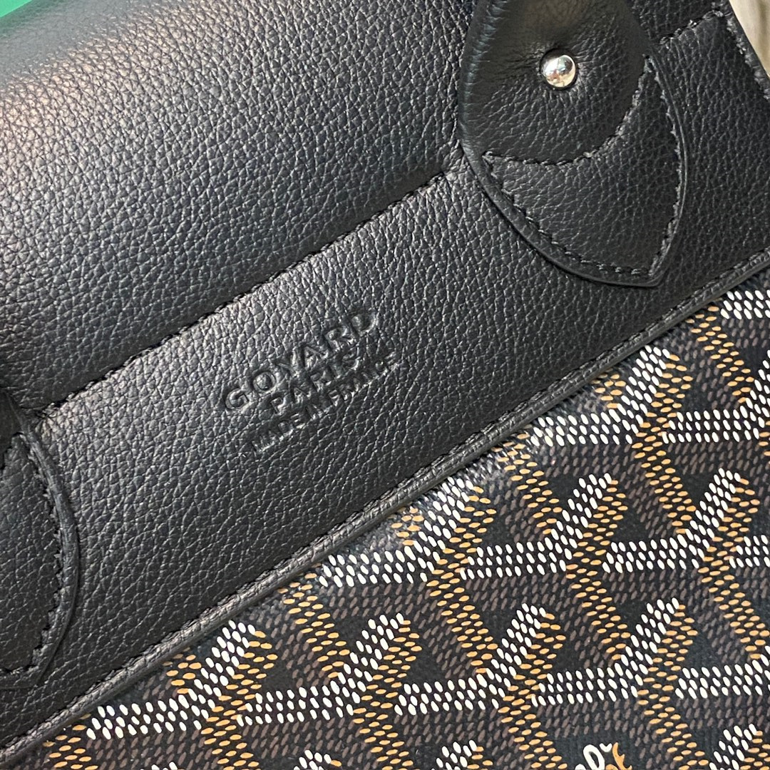 高仿Goyard*ALPIN4經典老花滿印雙肩包黑色免檢版