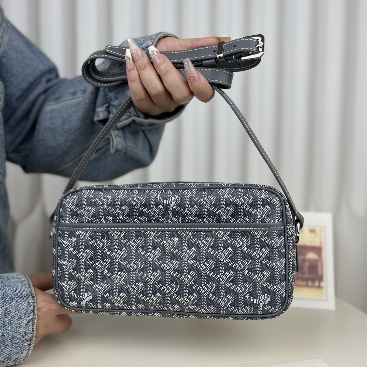 高仿Goyard*CAPVEP2相機郵差包灰色小號免檢版