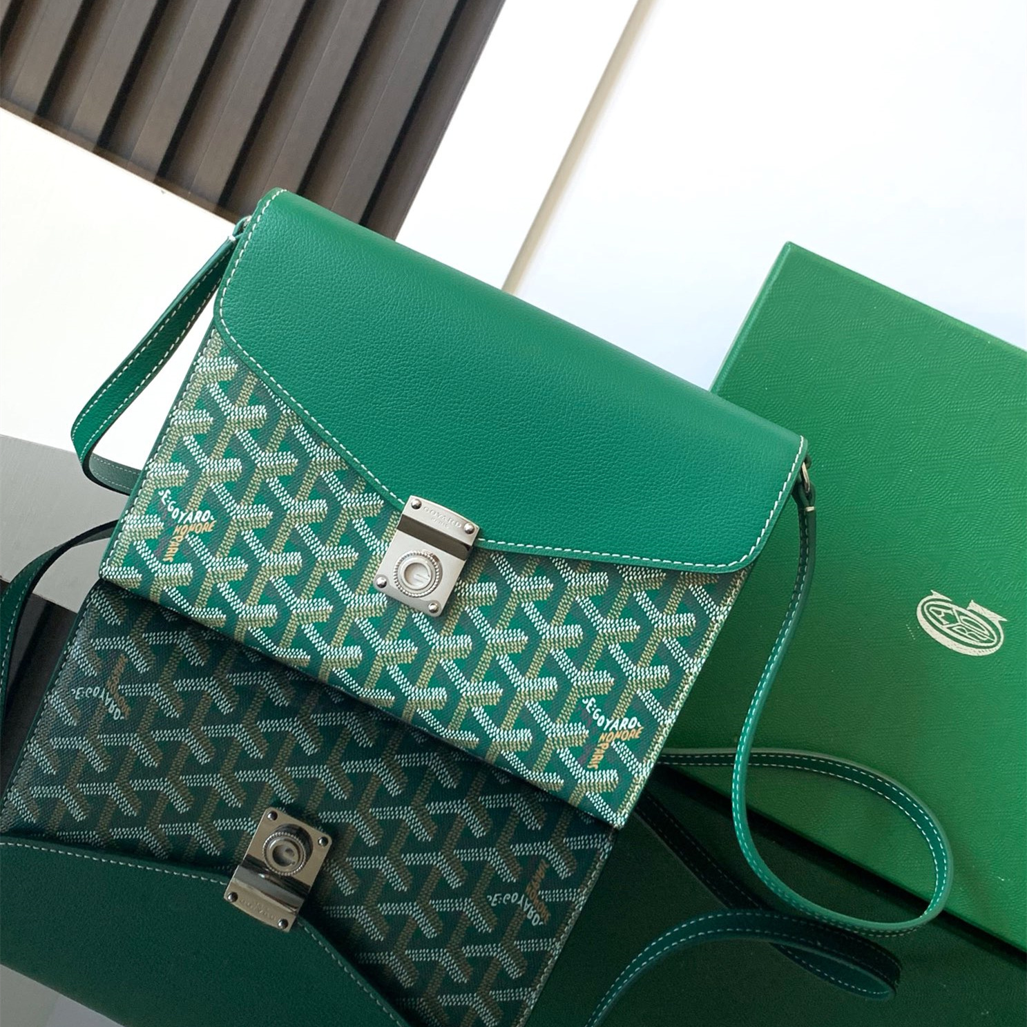 高仿Goyard*CHYPRE8帆布皮革信封袋男女同款綠色免檢版