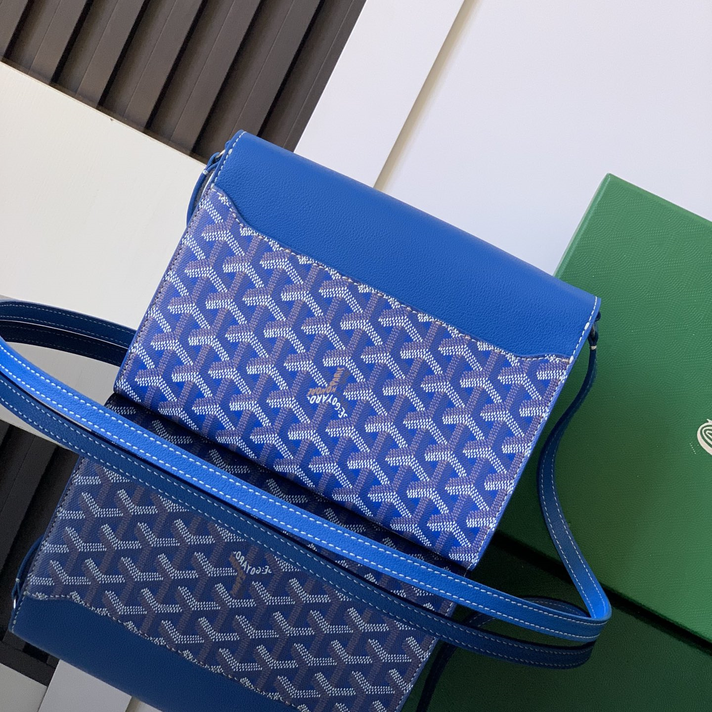 高仿Goyard*CHYPRE6帆布皮革信封袋男女同款藍色免檢版
