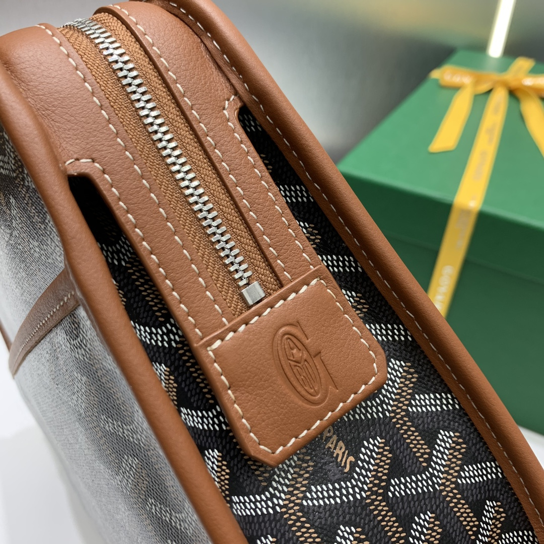 高仿Goyard*JOUVEN2多功能洗漱手拿包棕色小號免檢版