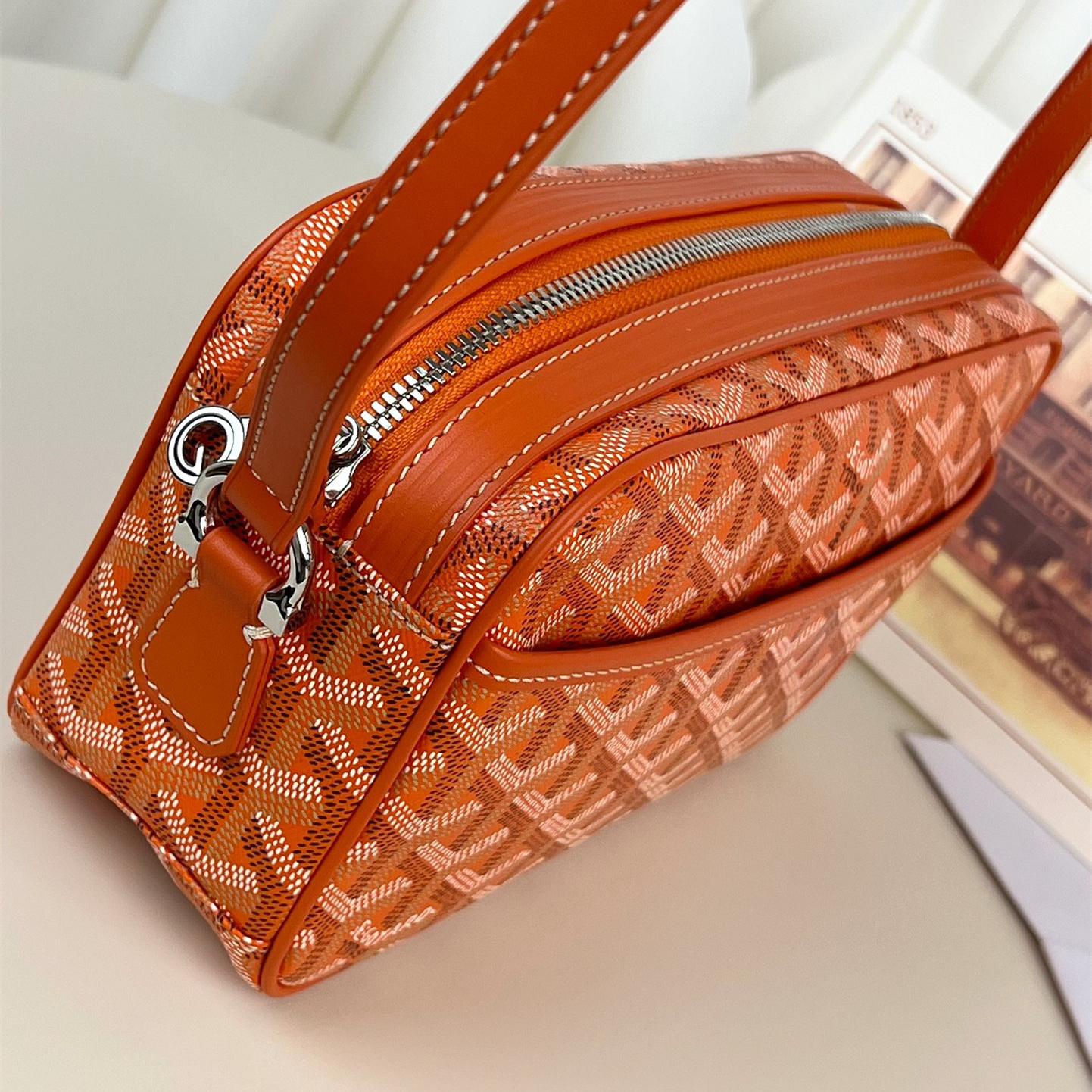 高仿Goyard*CAPVEP11相機郵差包橙色小號免檢版