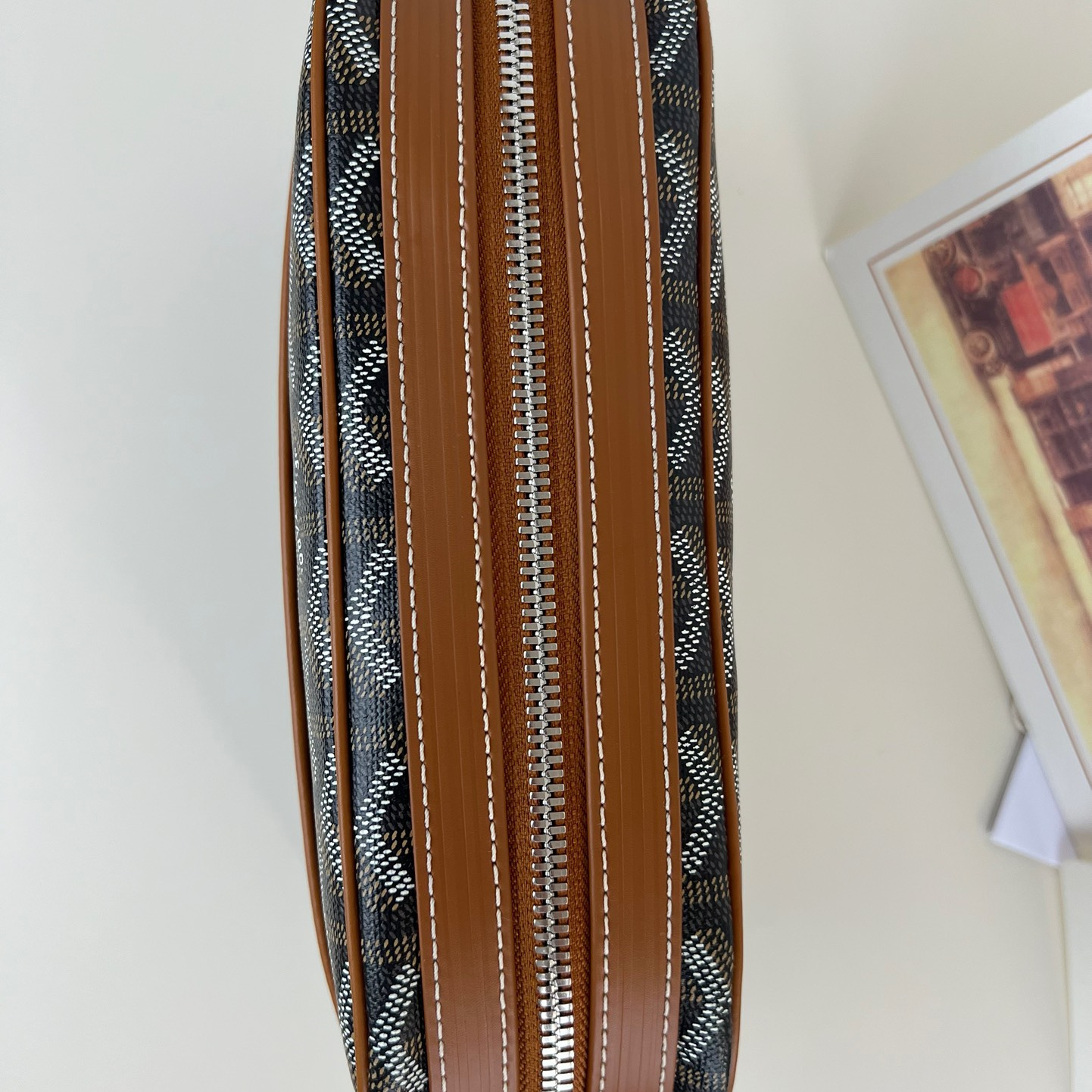 高仿Goyard*CAPVEP4相機郵差包棕色小號免檢版