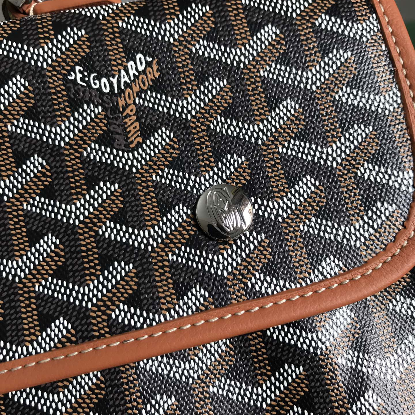 高仿Goyard*STLEGE1折疊雙肩背囊中號棕色免檢版