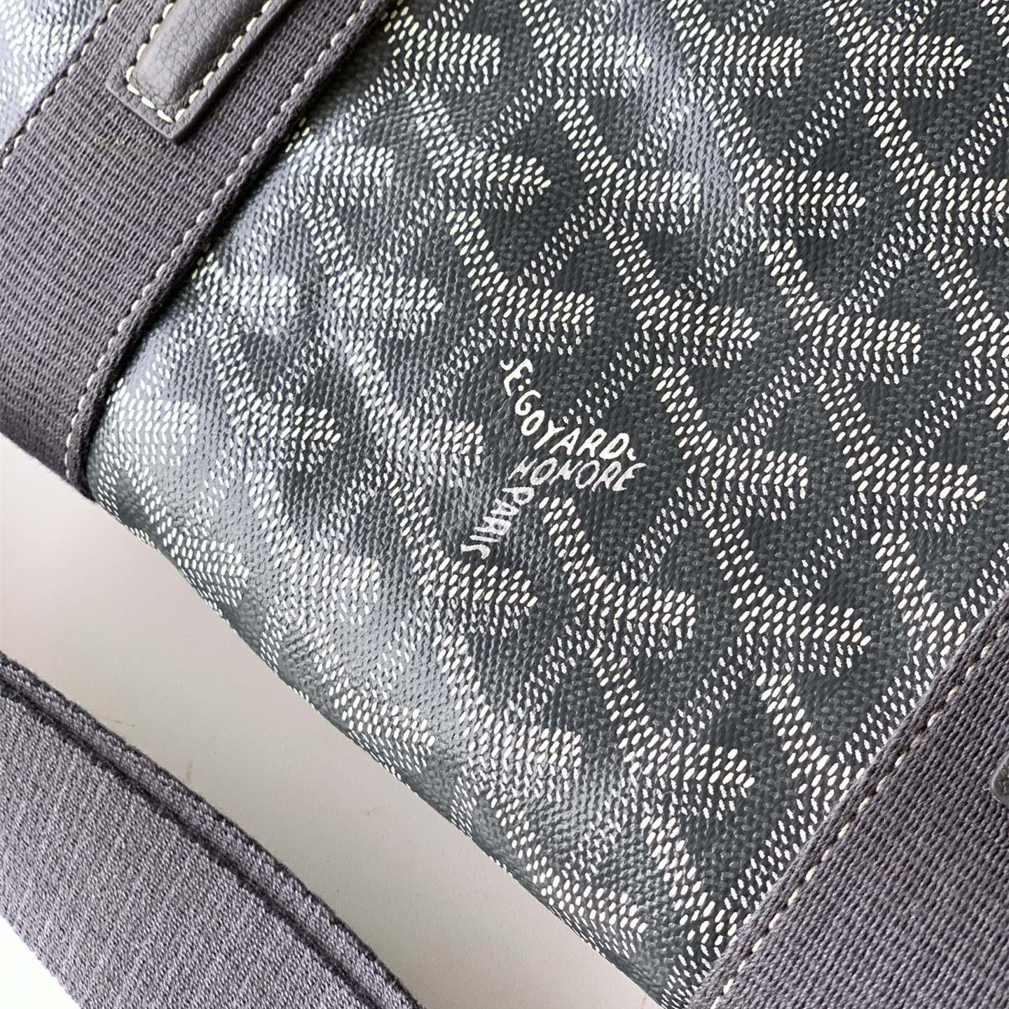 高仿Goyard*BARREL4運動手提旅行袋40灰色免檢版