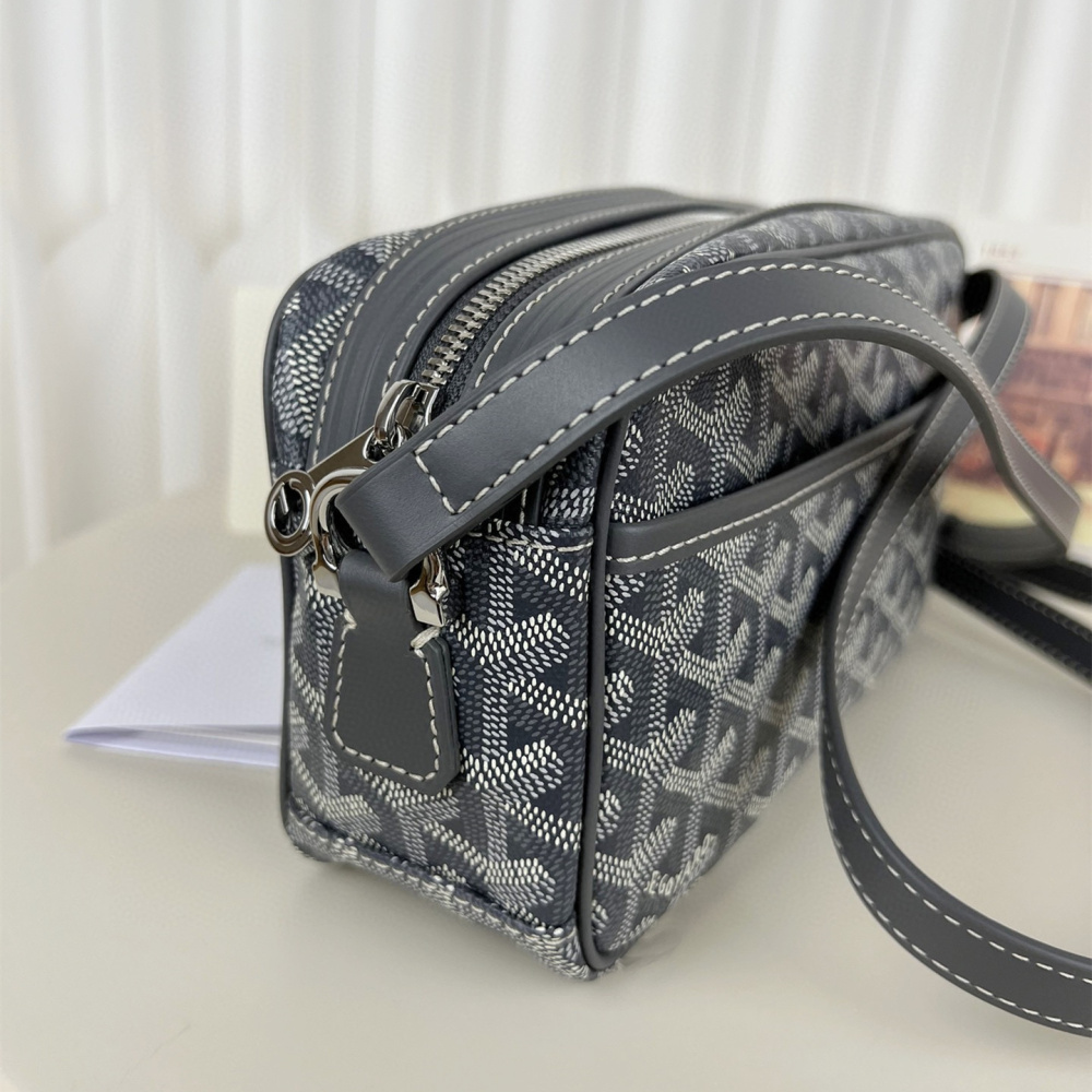 高仿Goyard*CAPVEP2相機郵差包灰色小號免檢版