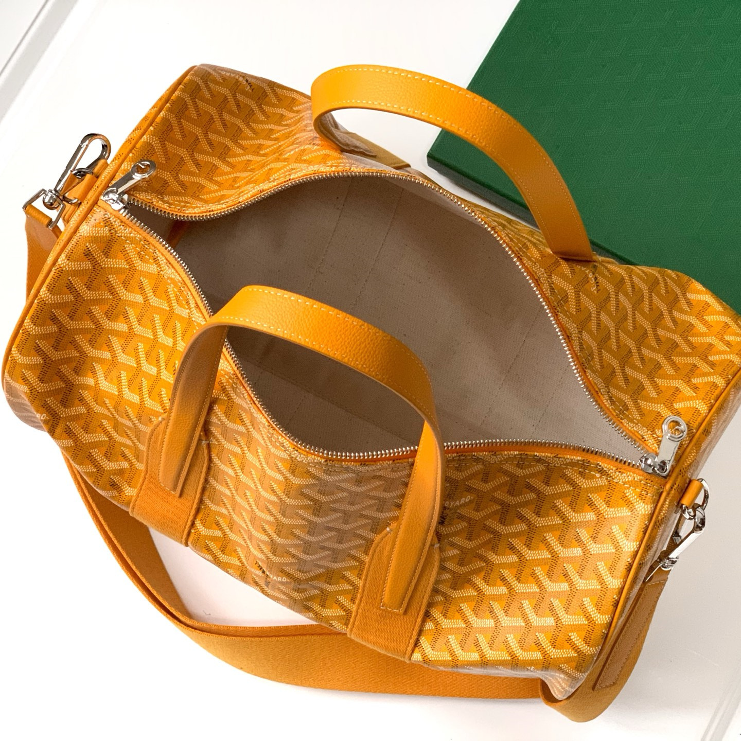 高仿Goyard*BARREL10運動手提旅行袋40黃色免檢版
