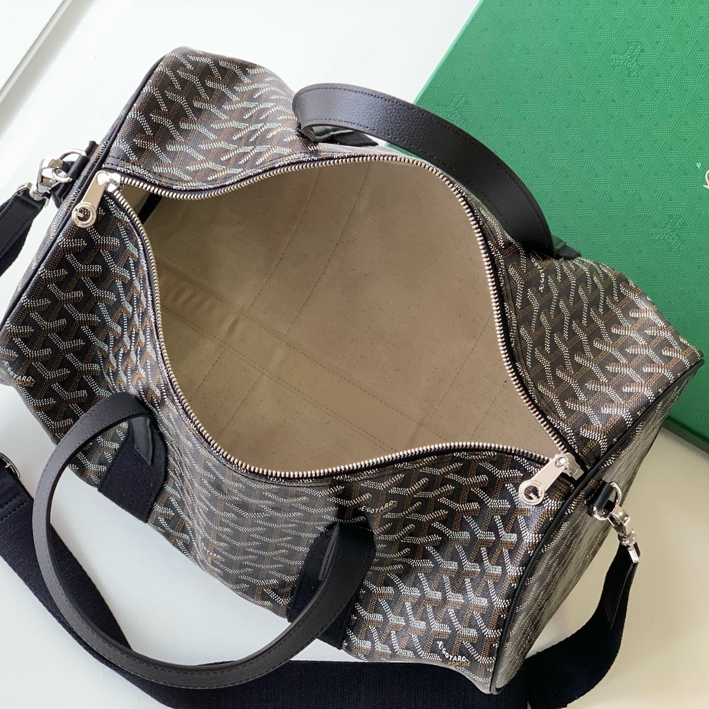 高仿Goyard*BARREL6運動手提旅行袋40黑色免檢版