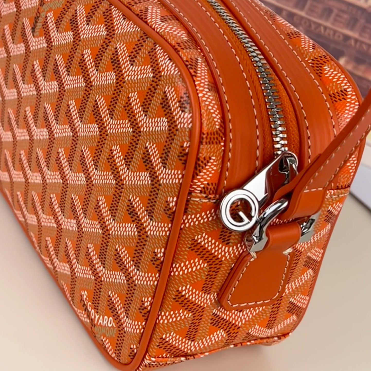 高仿Goyard*CAPVEP11相機郵差包橙色小號免檢版