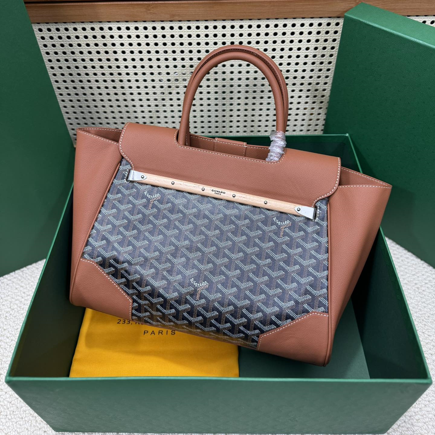 高仿Goyard*SAIGOC1手提托特包雙拼棕色大號免檢版