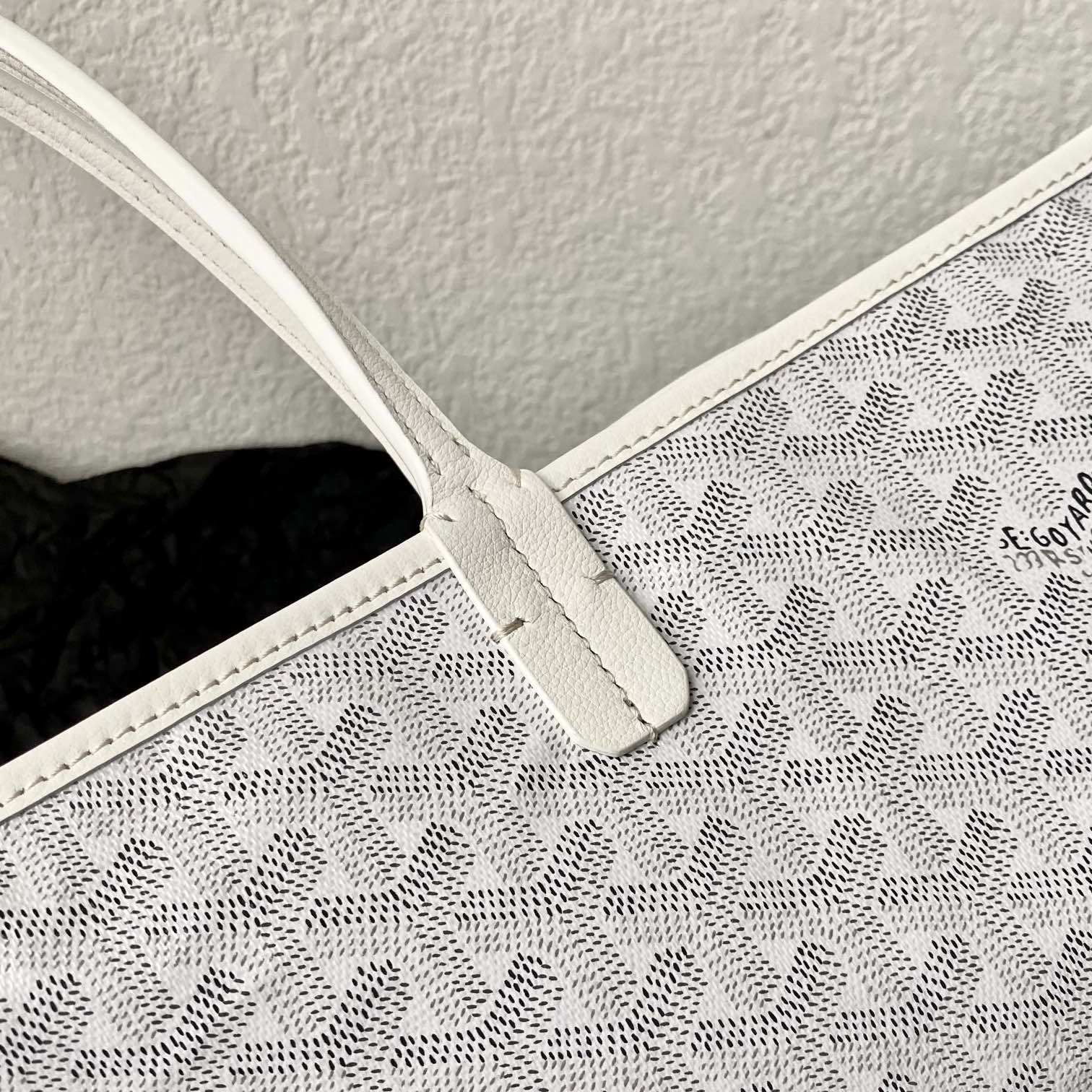 高仿Goyard*STLOUI3滿印Tote媽咪袋白色大號免檢版