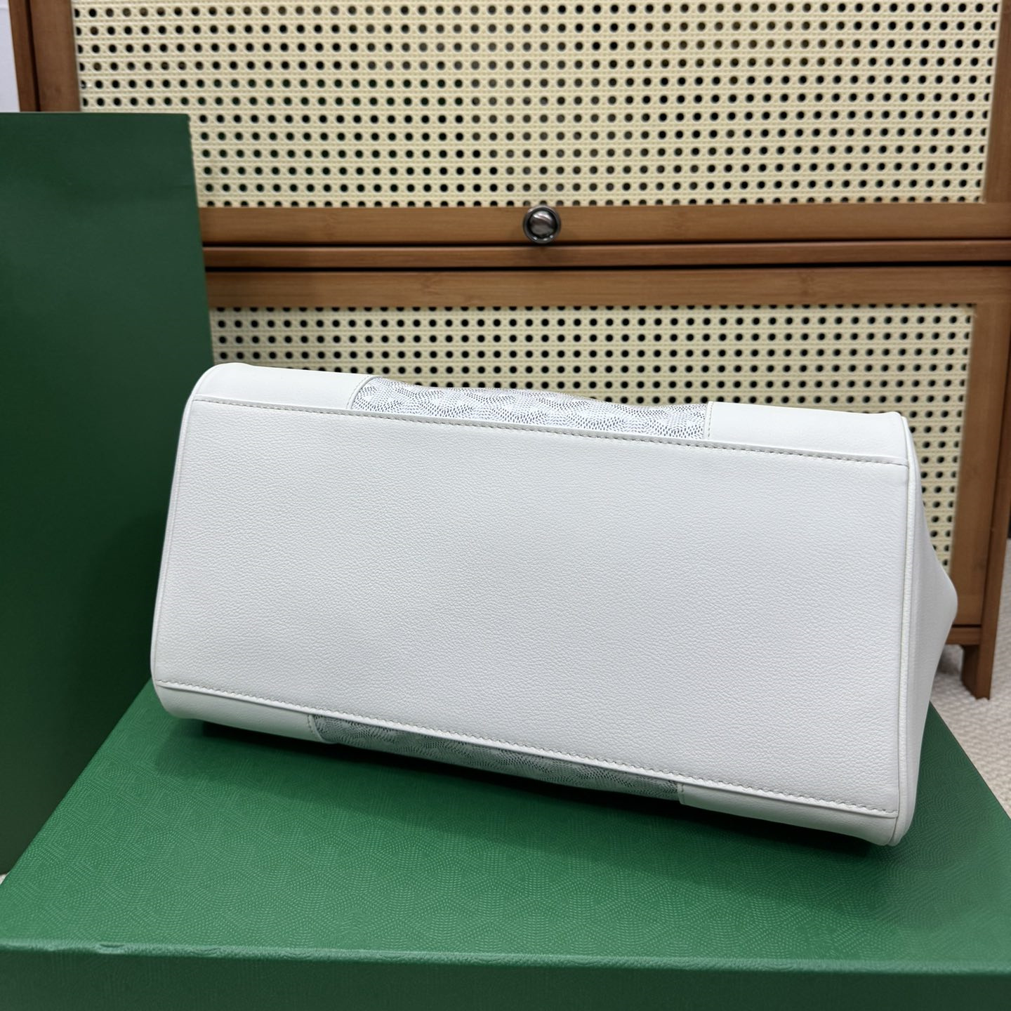 高仿Goyard*SAIGOC3手提托特包雙拼白色大號免檢版