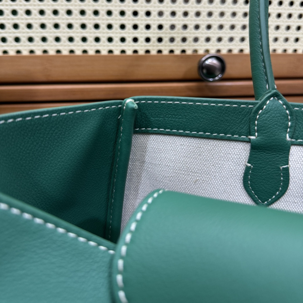 高仿Goyard*SAIGOC2手提托特包雙拼綠色大號免檢版
