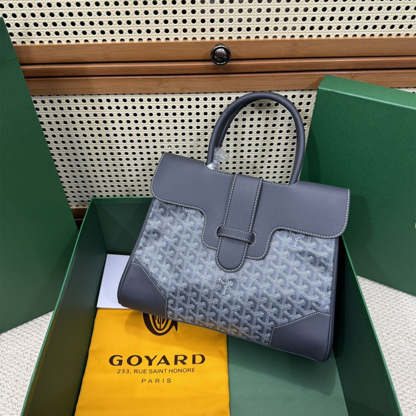 高仿Goyard*SAIGOC6手提托特包雙拼灰色大號免檢版