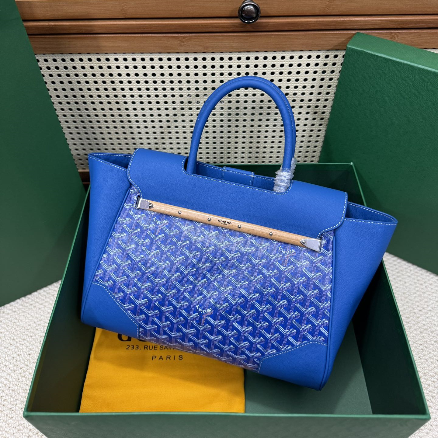高仿Goyard*SAIGOC9手提托特包雙拼藍色大號免檢版
