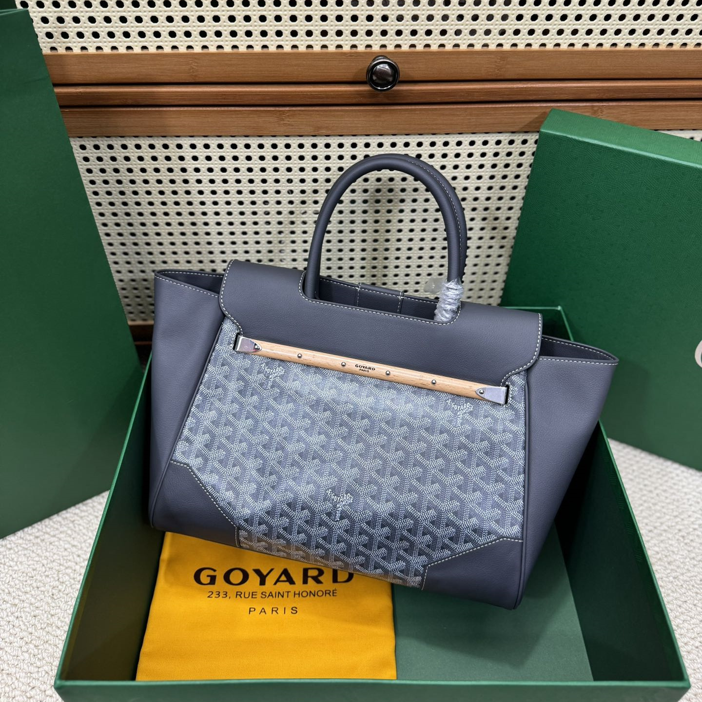 高仿Goyard*SAIGOC6手提托特包雙拼灰色大號免檢版