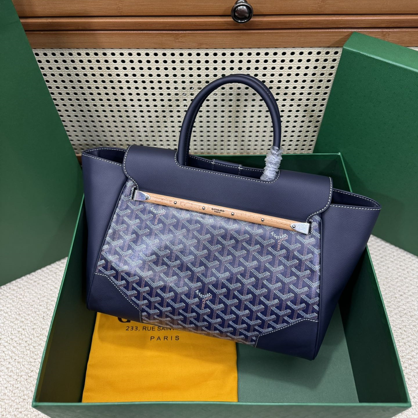 高仿Goyard*SAIGOC8手提托特包雙拼深藍大號免檢版