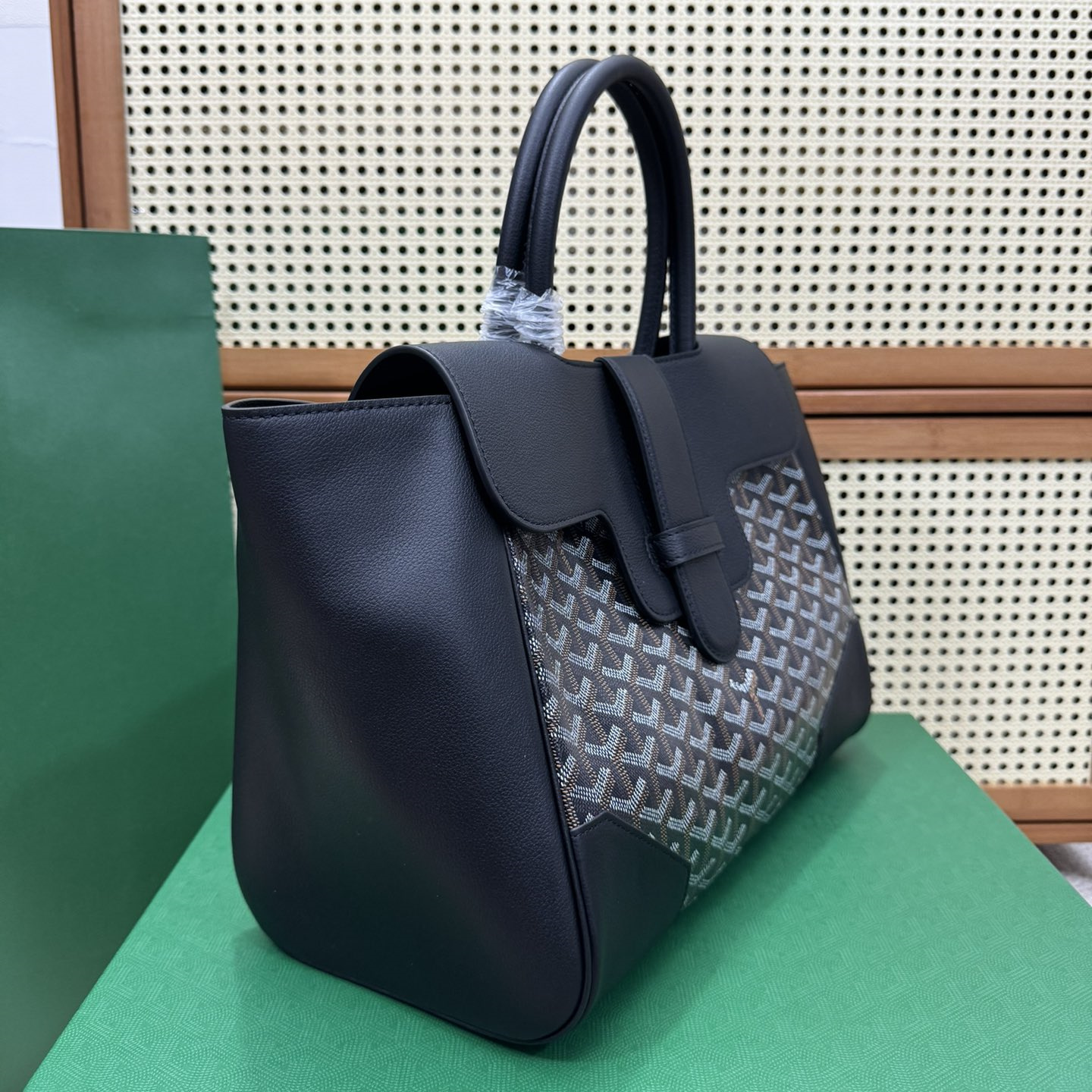 高仿Goyard*SAIGOC10手提托特包雙拼黑色大號免檢版