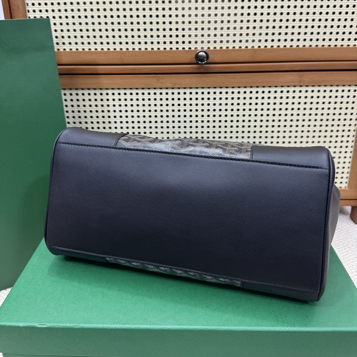 高仿Goyard*SAIGOC10手提托特包雙拼黑色大號免檢版