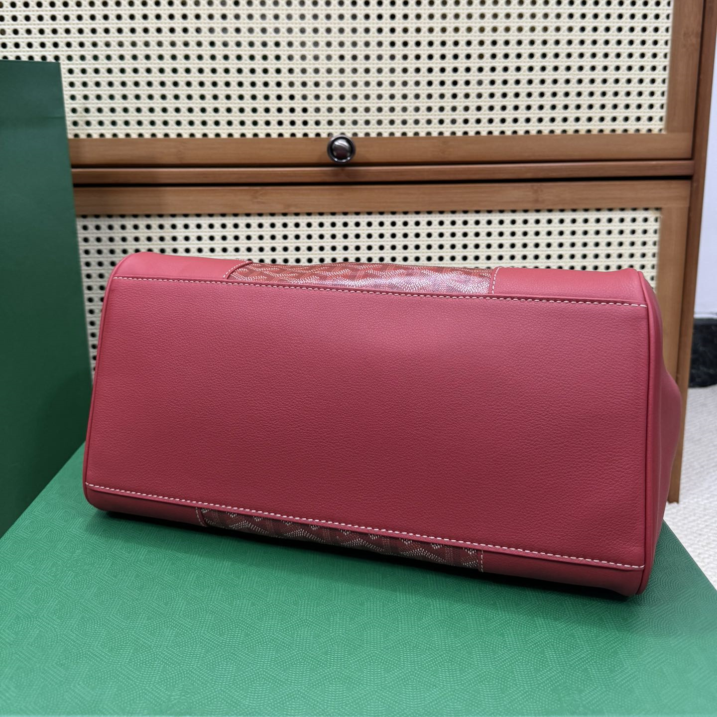 高仿Goyard*SAIGOC4手提托特包雙拼紅色大號免檢版