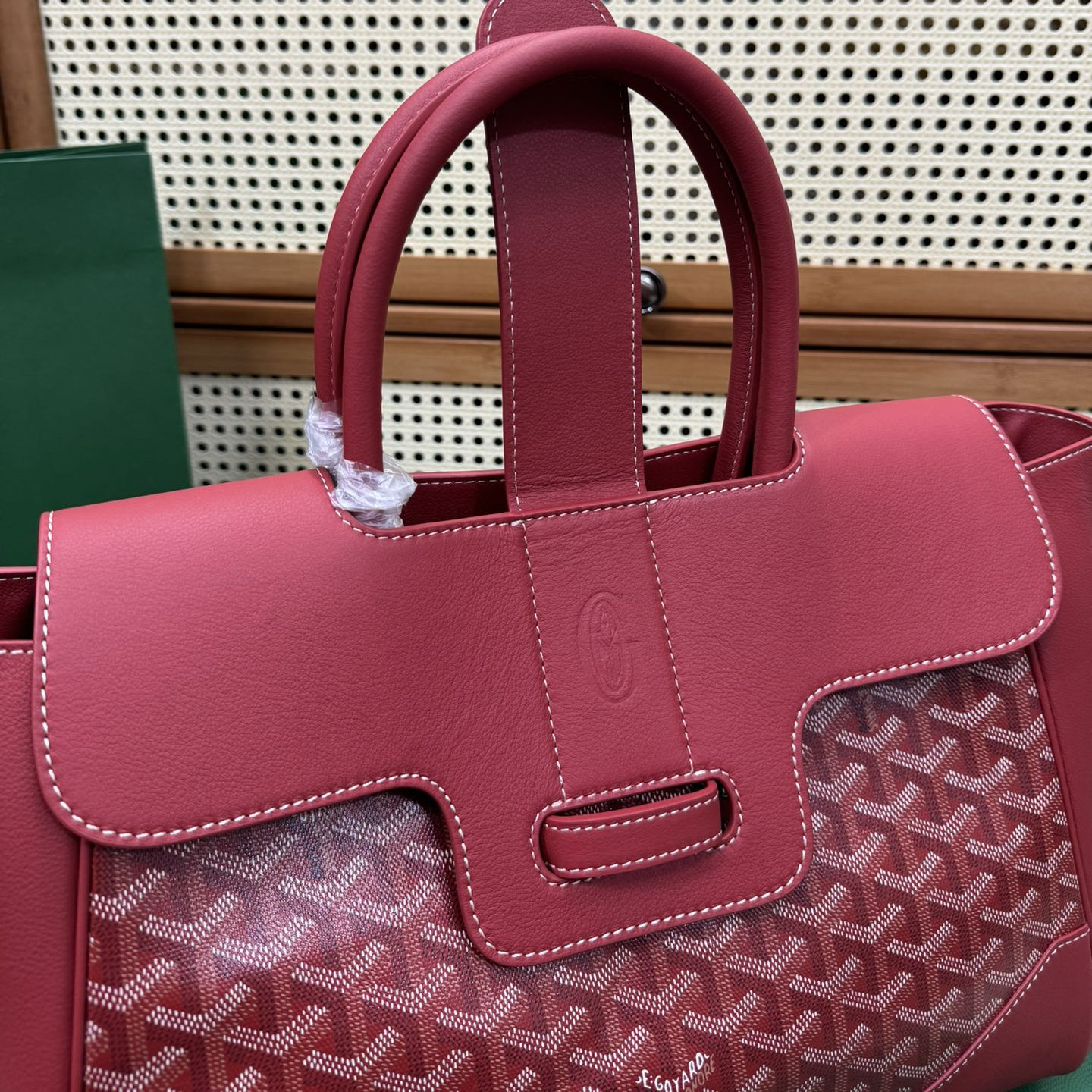 高仿Goyard*SAIGOC4手提托特包雙拼紅色大號免檢版