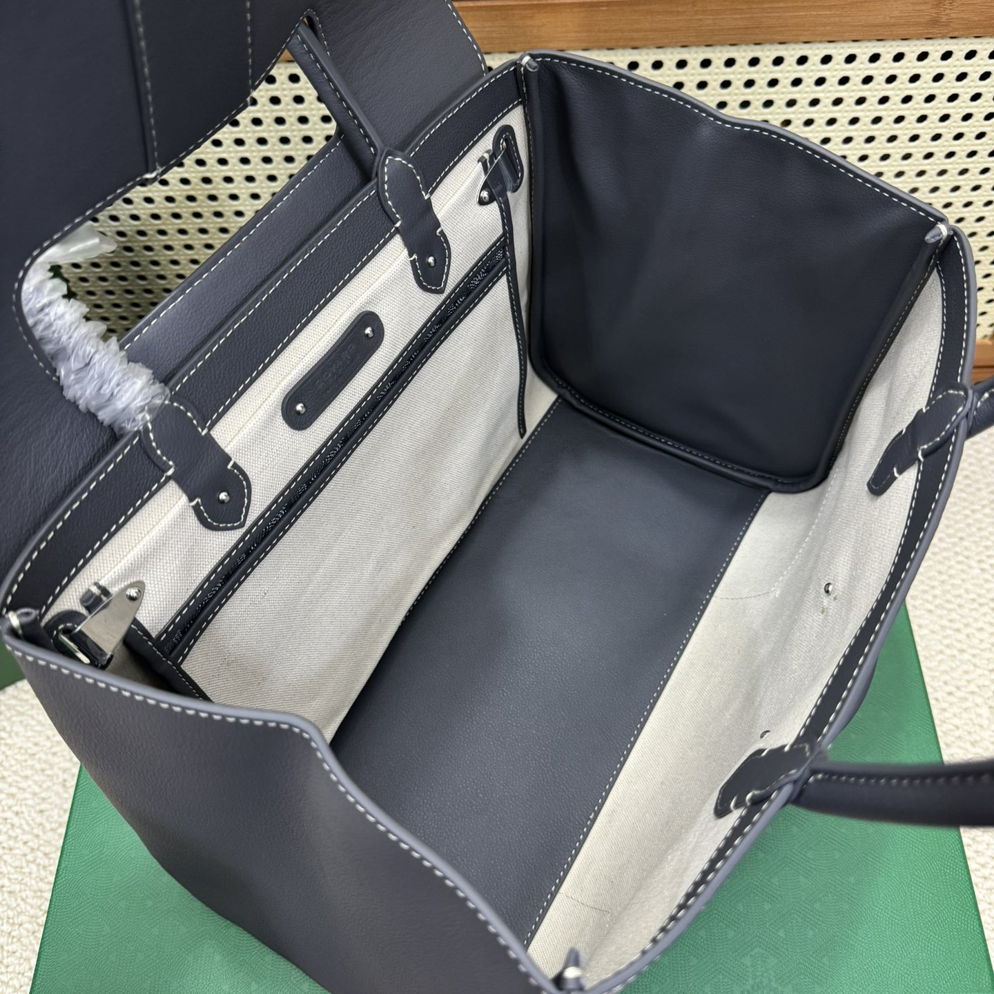 高仿Goyard*SAIGOC6手提托特包雙拼灰色大號免檢版