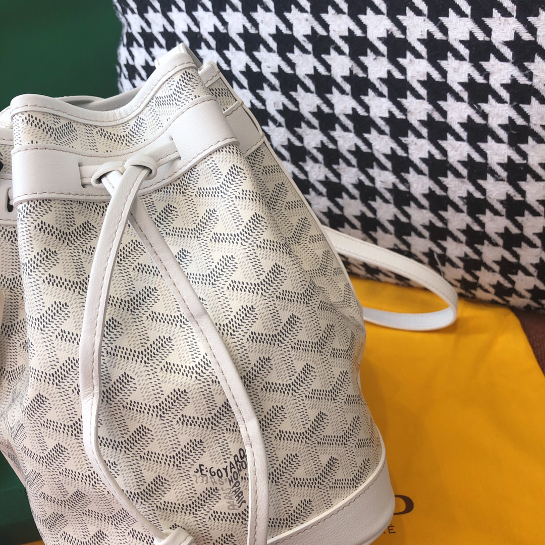 高仿Goyard*PEFLOT8抽繩水桶包白色免檢版