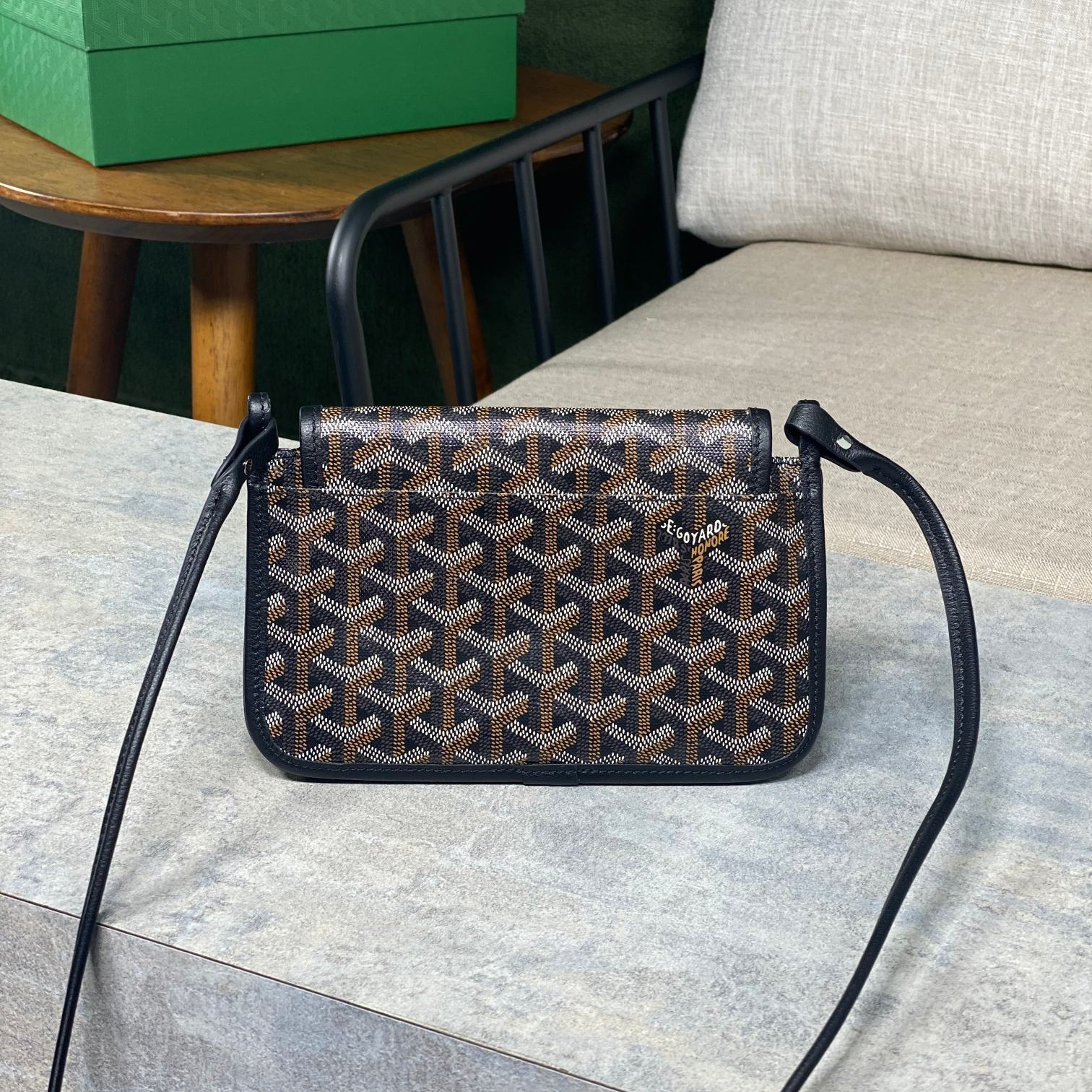 高仿Goyard*PLUMET2小巧信封袋黑色免檢版