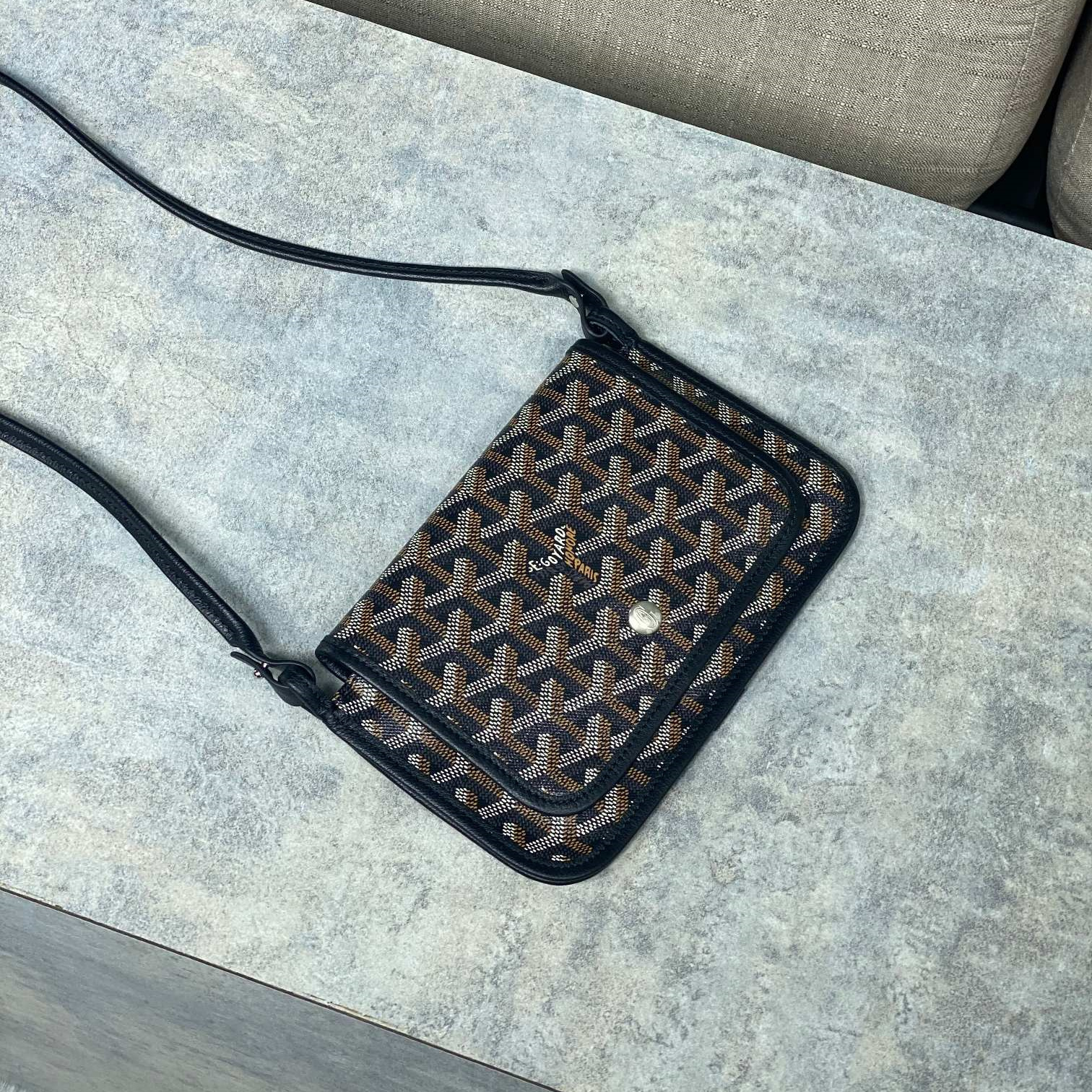 高仿Goyard*PLUMET2小巧信封袋黑色免檢版