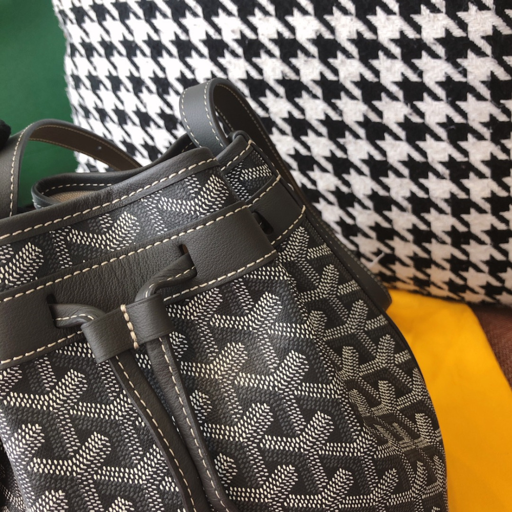 高仿Goyard*PEFLOT5抽繩水桶包灰色免檢版
