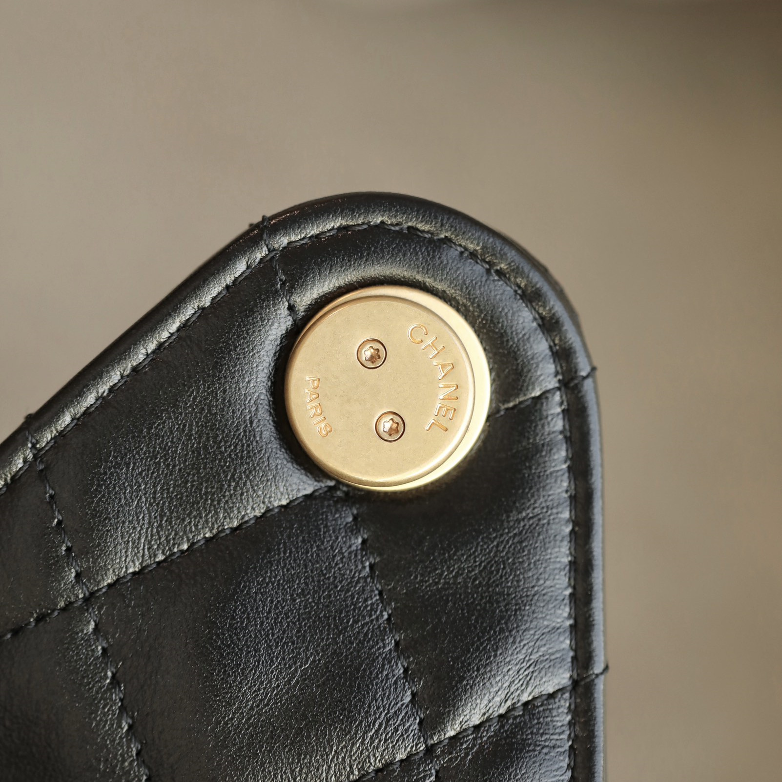 復刻Chanel 25 Bag 小號 容量展示