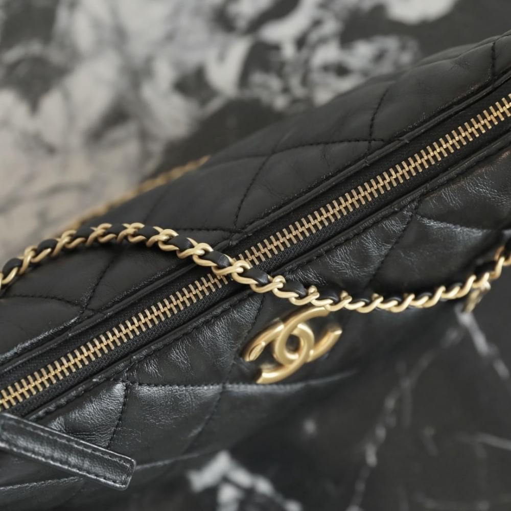 高仿Chanel*25S系列AS5528小羊皮腋下包黑色免檢版