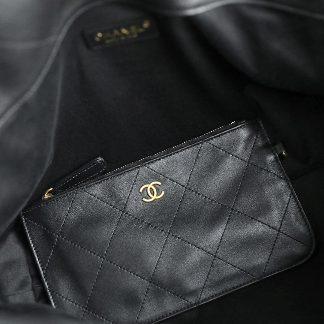 高仿Chanel*25S系列AS5466小牛皮蝙蝠購物袋大號免檢版