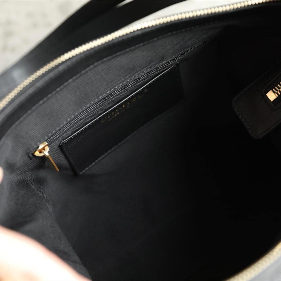 高仿Chanel*25S系列AS5509小牛皮單肩流浪大號免檢版