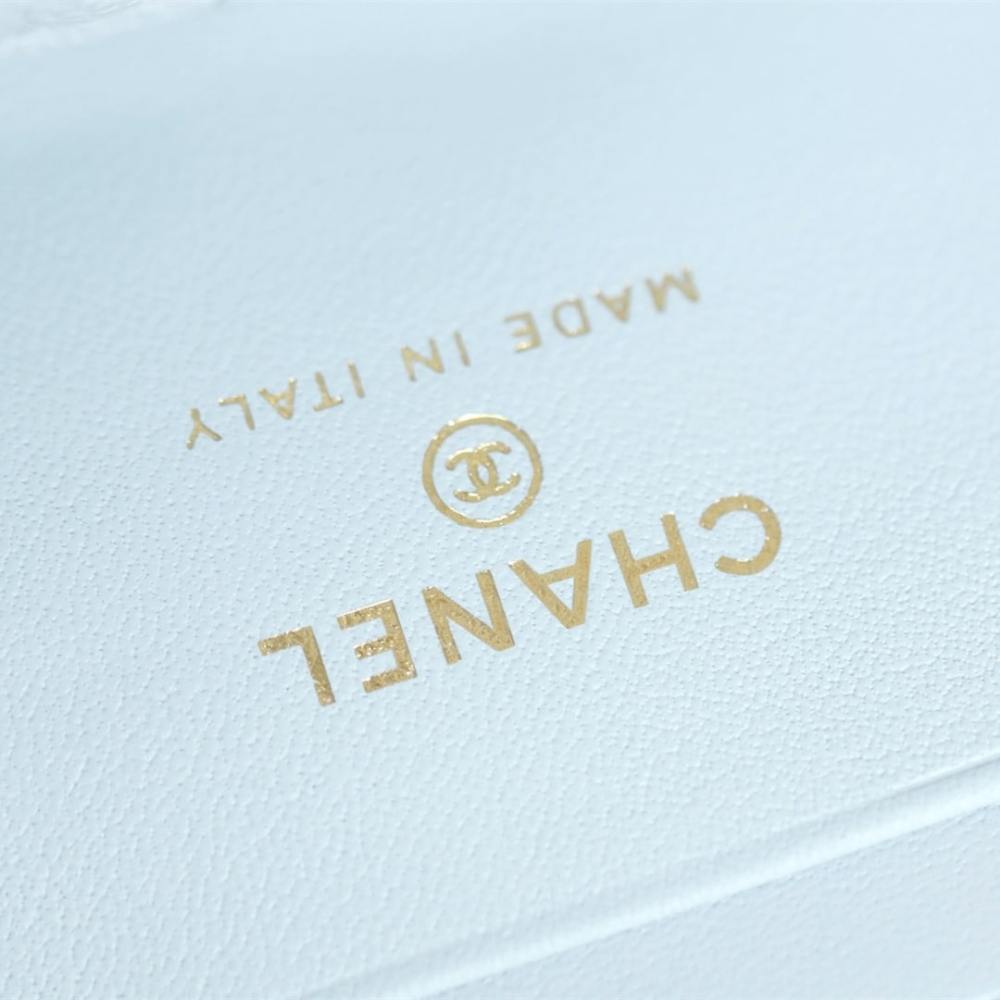 高仿Chanel*25S系列AP3238亮面小牛皮單肩包嬰兒藍免檢版