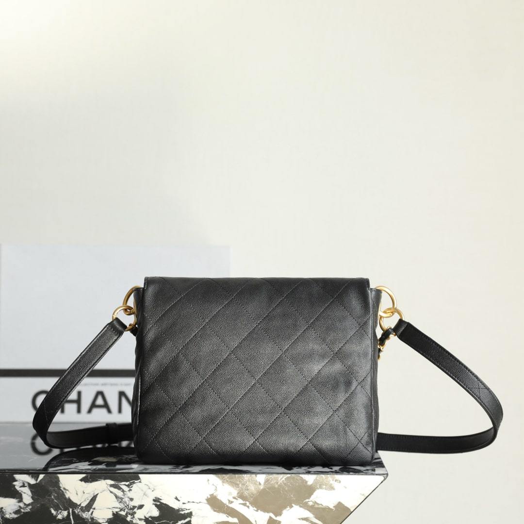 高仿Chanel*25P系列AS5385黑金郵差包小號免檢版