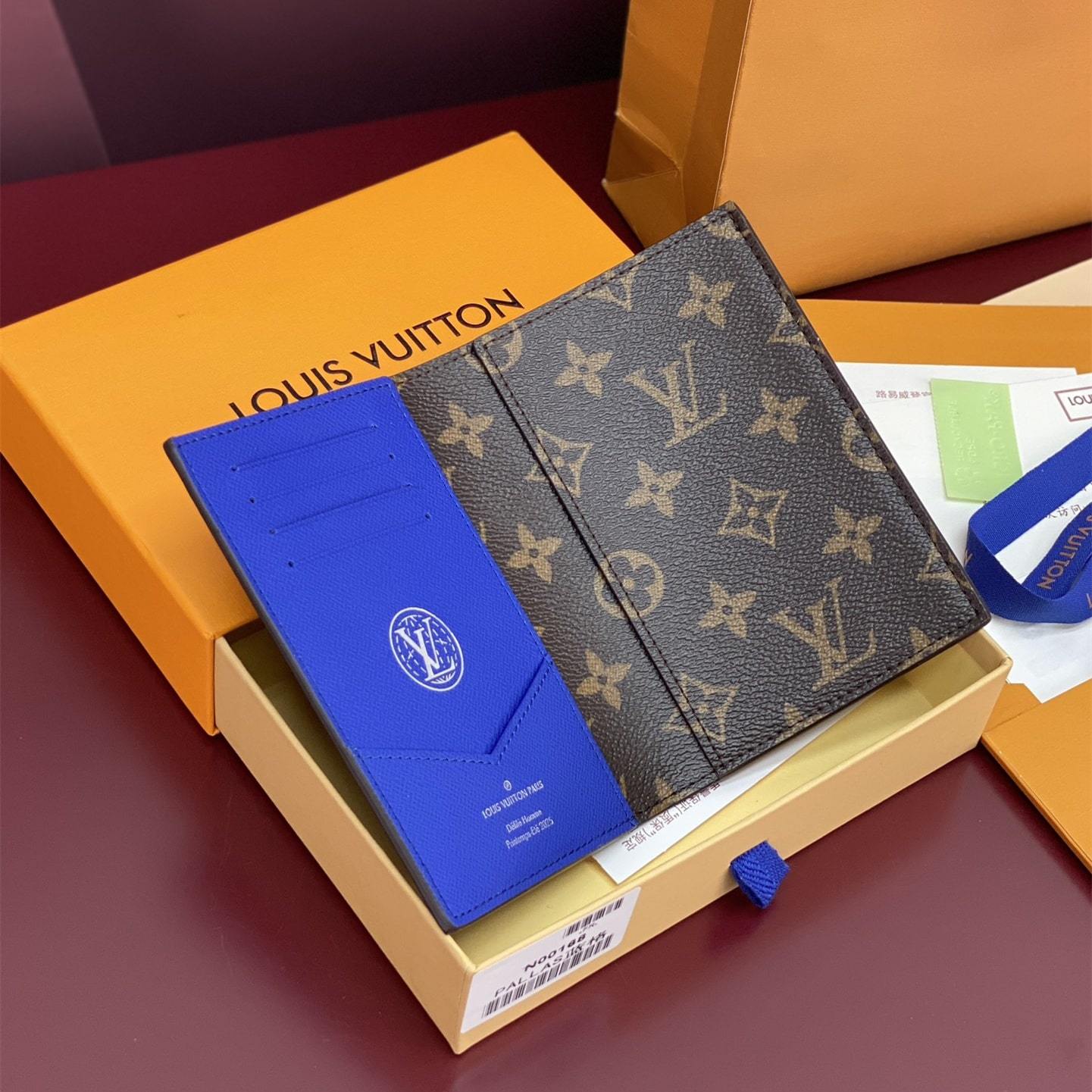 高仿LV*N00168雙拼色棋盤格護照夾免檢版