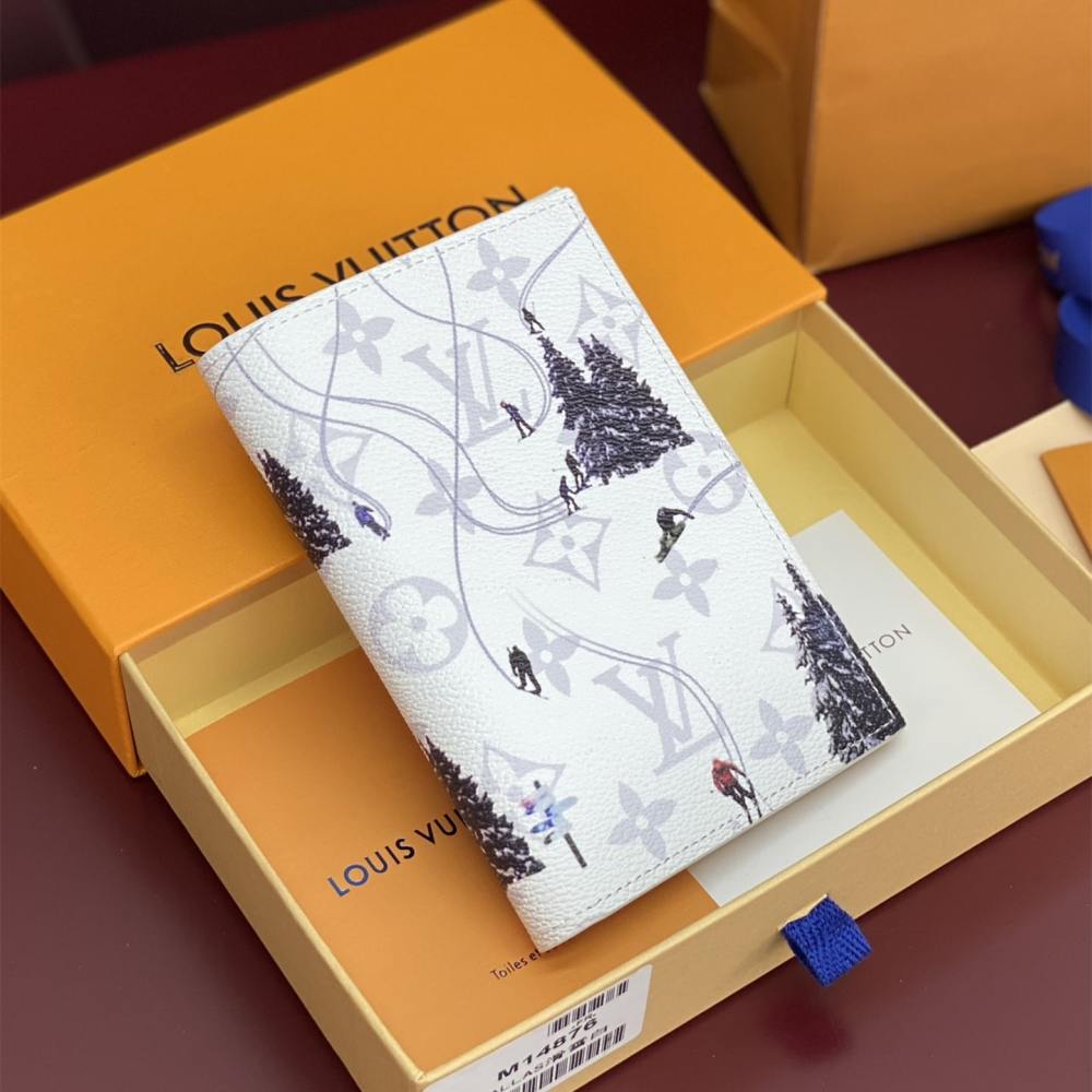 高仿LV父親節系列M14882滑雪圖案白色護照夾免檢版