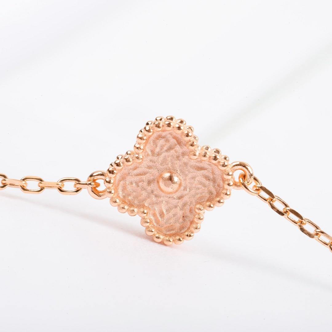 高仿首飾VanCleef&Arpels*RO8DD00六花四葉草手鏈