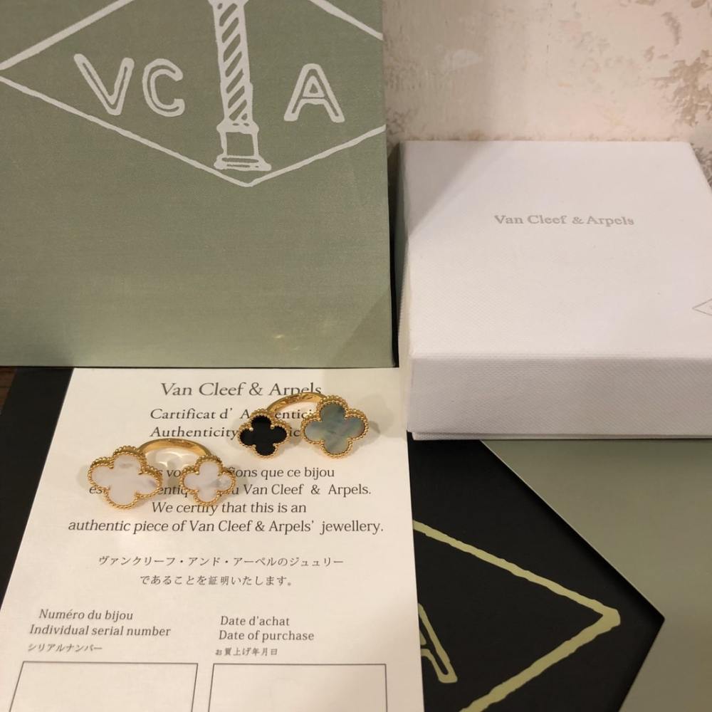 高仿首飾VanCleef&Arpels*RN05500貝母四葉草戒指
