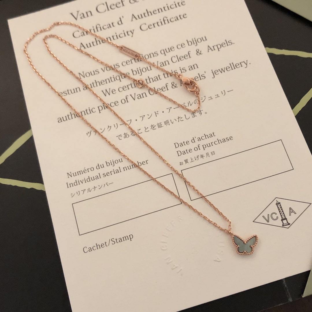 高仿首飾VanCleef&Arpels*RF69300貝母蝴蝶吊墜頸鏈