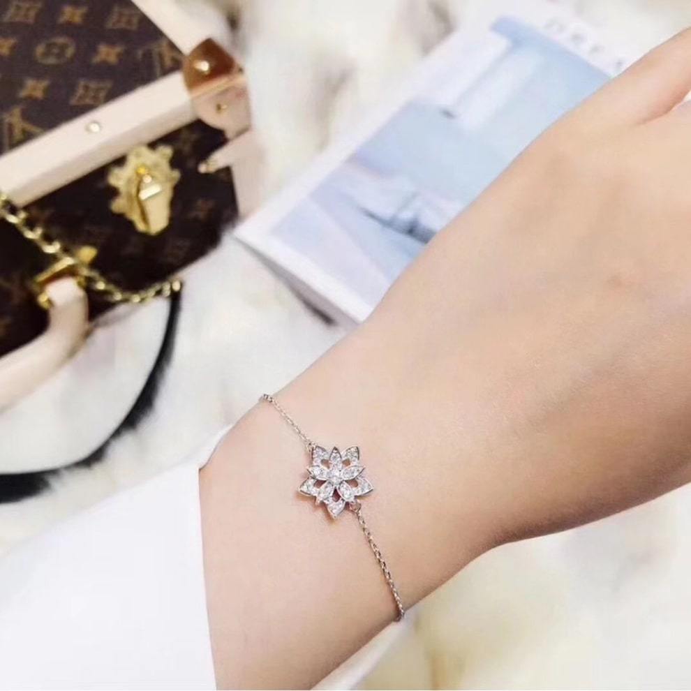 高仿首飾VanCleef&Arpels*RP1AB00鑽花鏤空手鏈