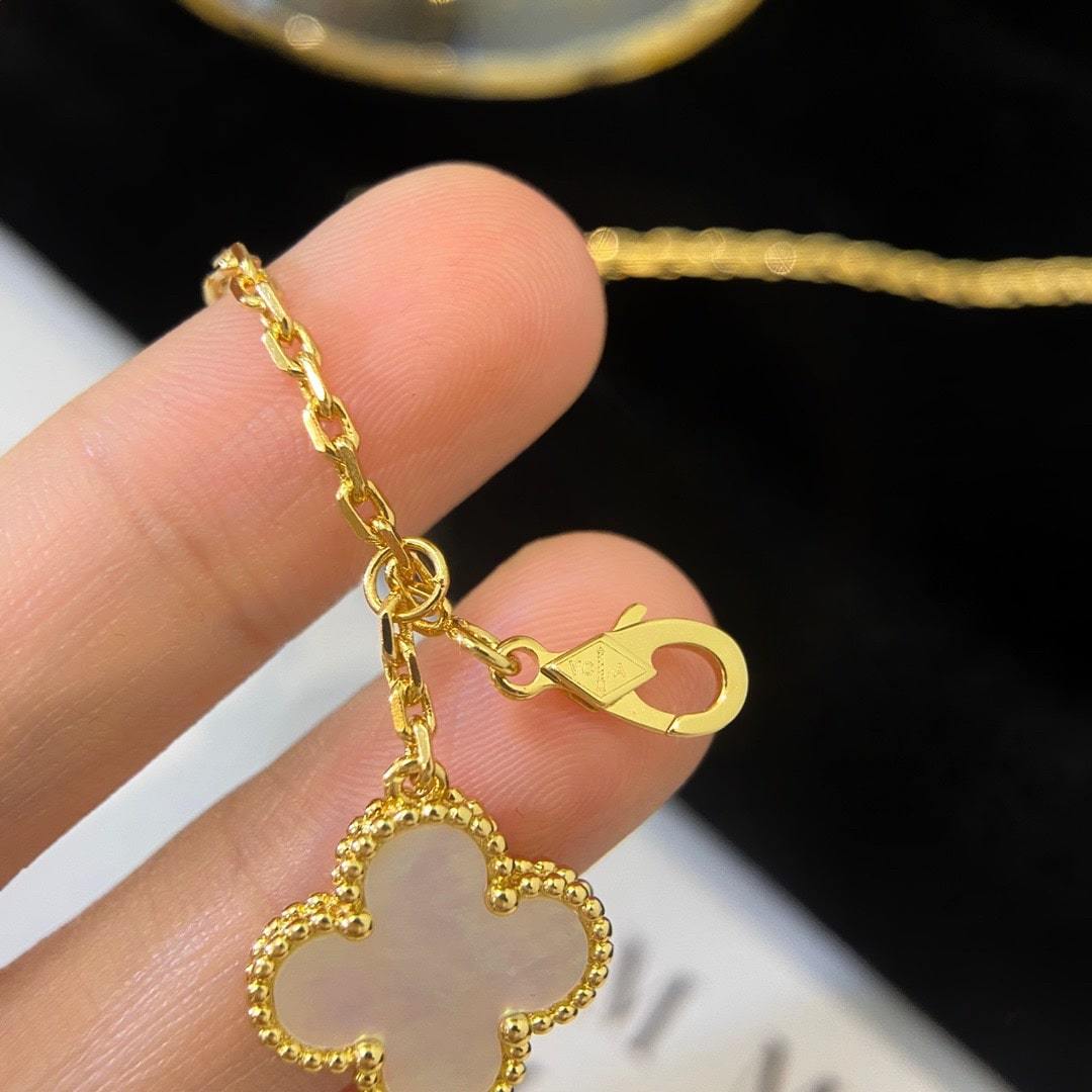 高仿首飾VanCleef&Arpels*RD79200四葉草6花頸鏈黃金款