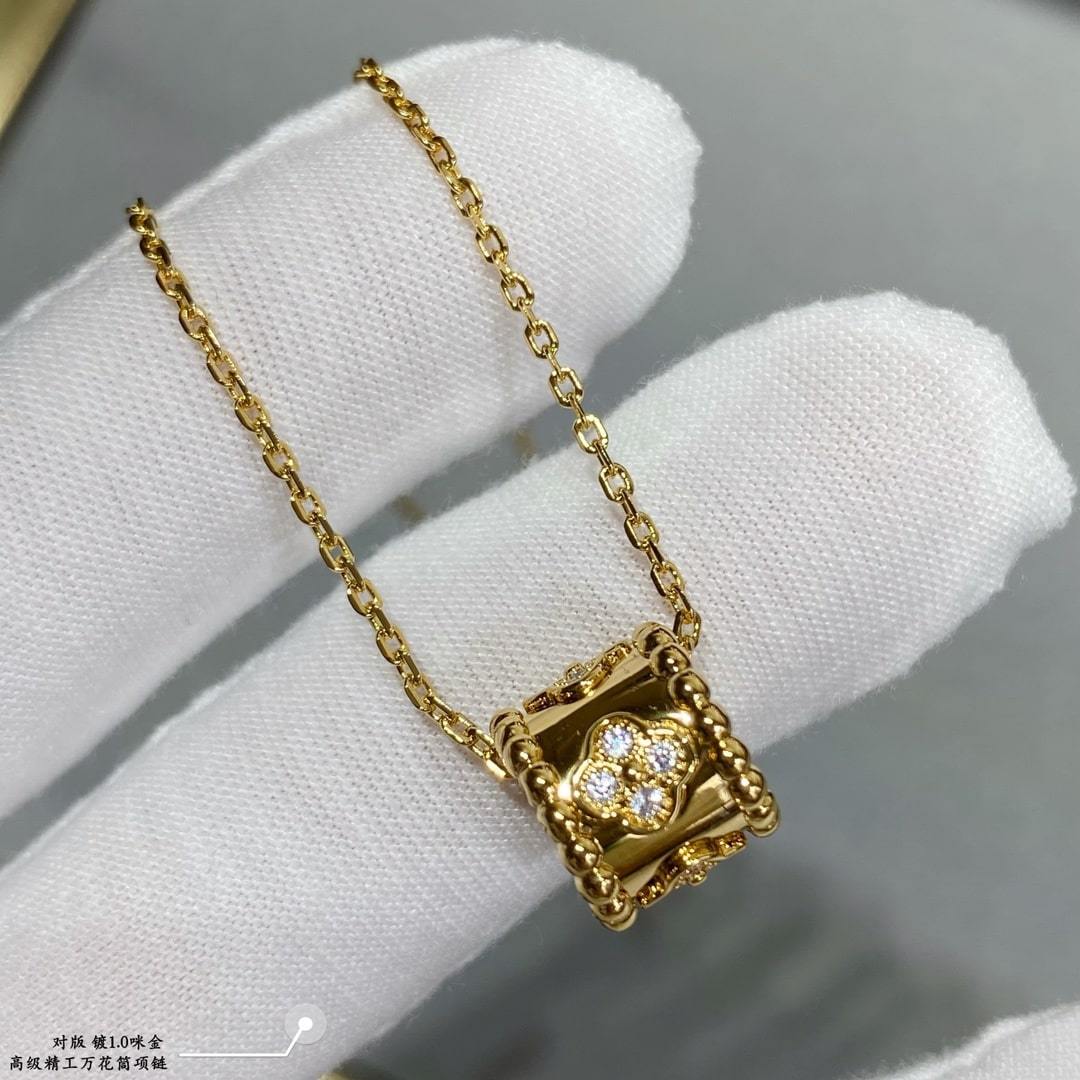 高仿首飾VanCleef&Arpels*RP02EE00萬花筒吊墜頸鏈