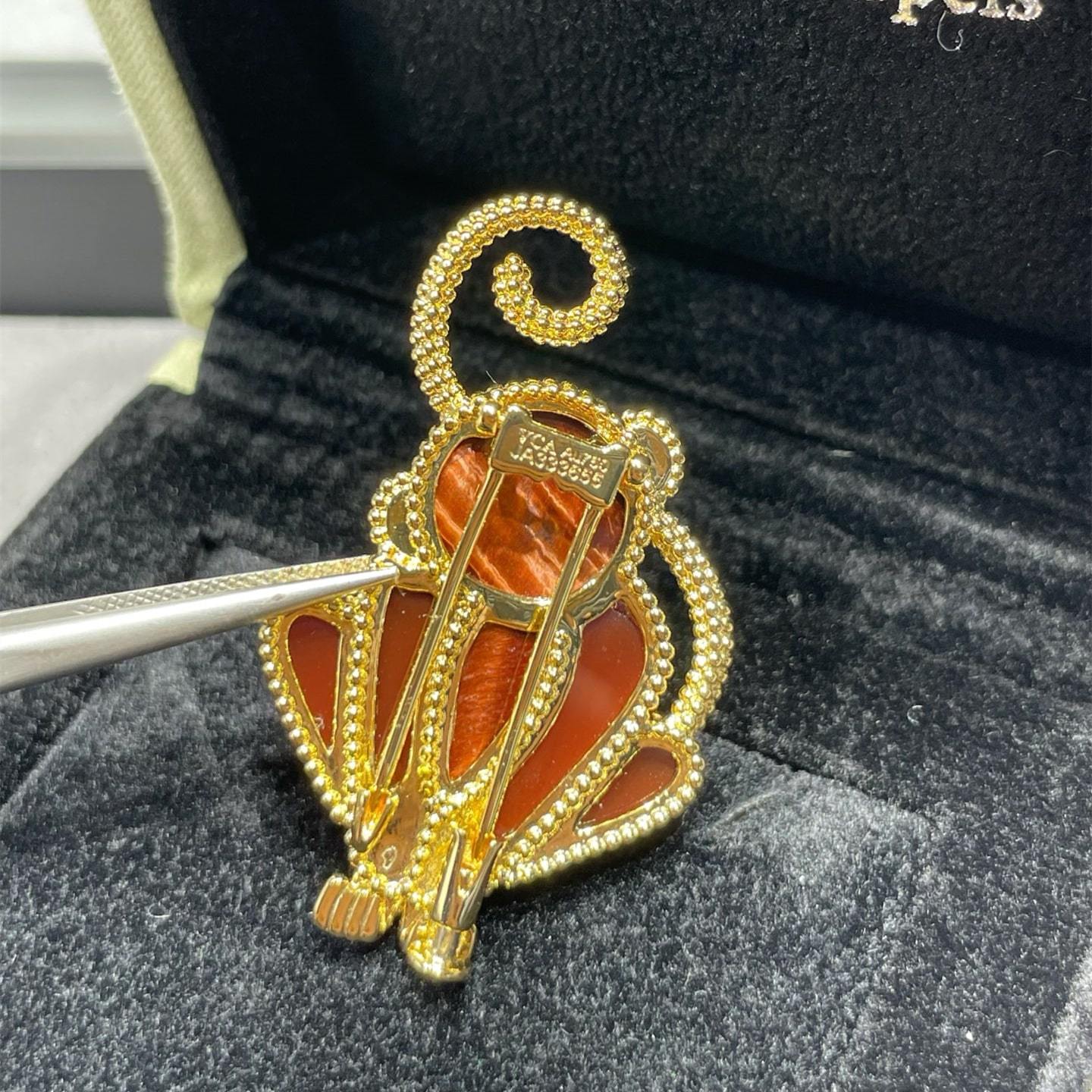 高仿首飾VanCleef&Arpels*RP7UL00猴子瑪瑙胸針