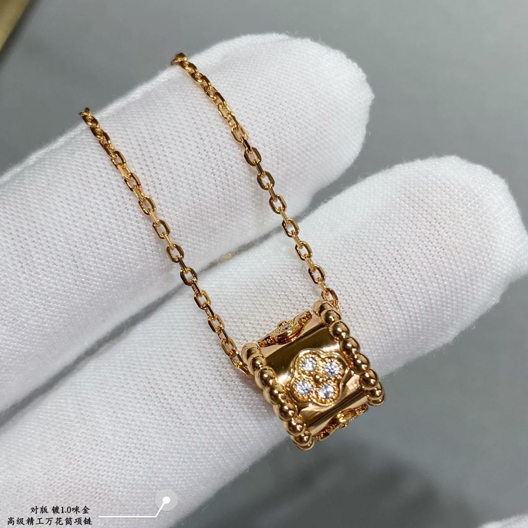 高仿首飾VanCleef&Arpels*RP02EE00萬花筒吊墜頸鏈