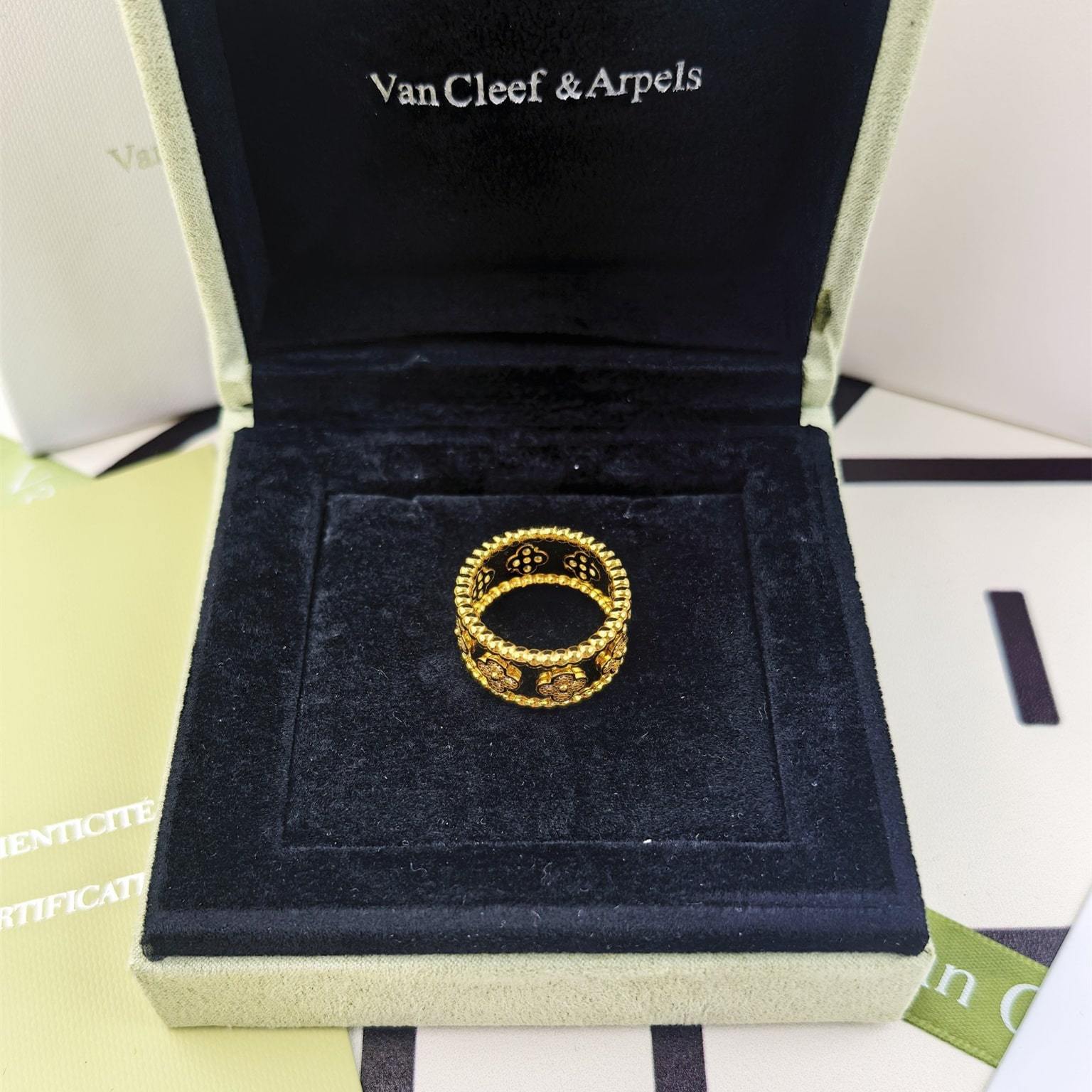 高仿首飾VanCleef&Arpels*RO9NC00鑲鑽萬花筒戒指黃金中號
