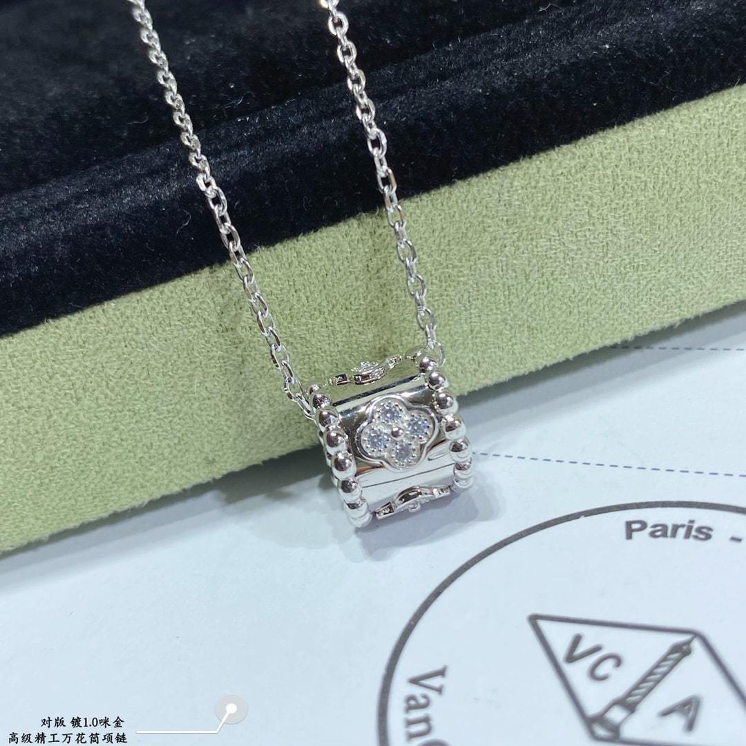高仿首飾VanCleef&Arpels*RP02EE00萬花筒吊墜頸鏈