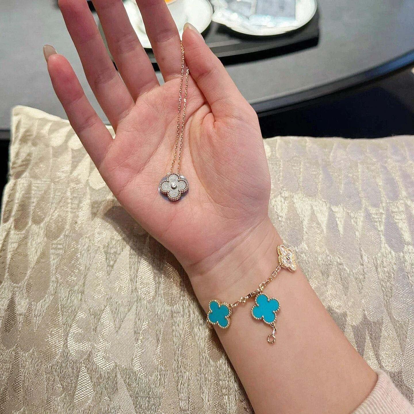 高仿首飾VanCleef&Arpels*RD003四葉草綠松石手鏈黃金款