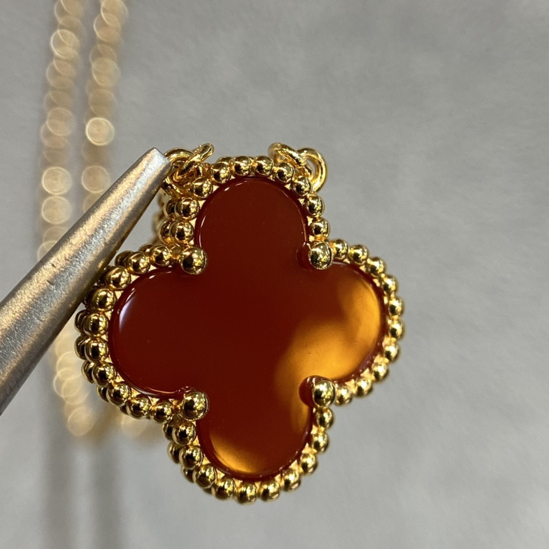 高仿首飾VanCleef&Arpels*RD38500四葉草紅玉髓頸鏈中號